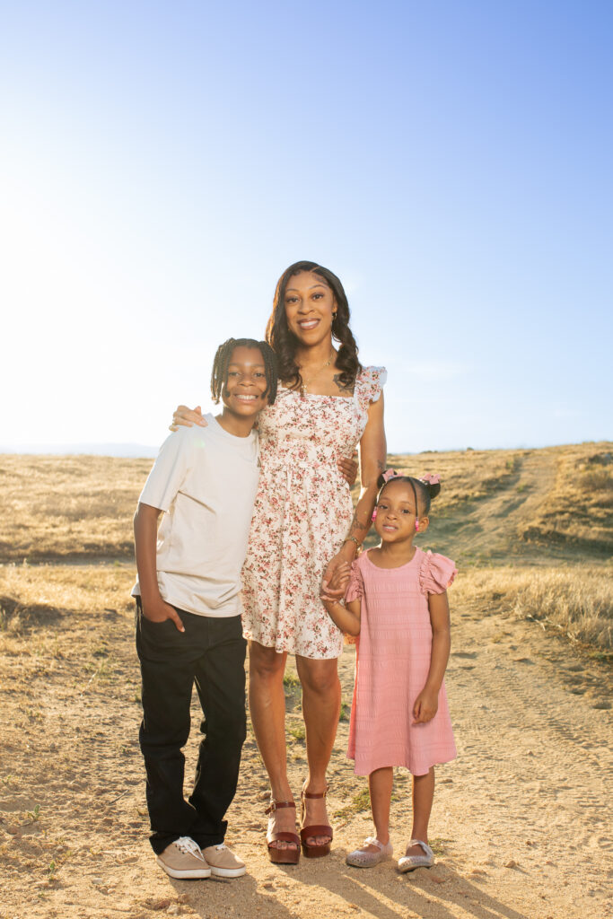 Hemet CA family photographer, family photographer, graduation photographer, maternity photographer