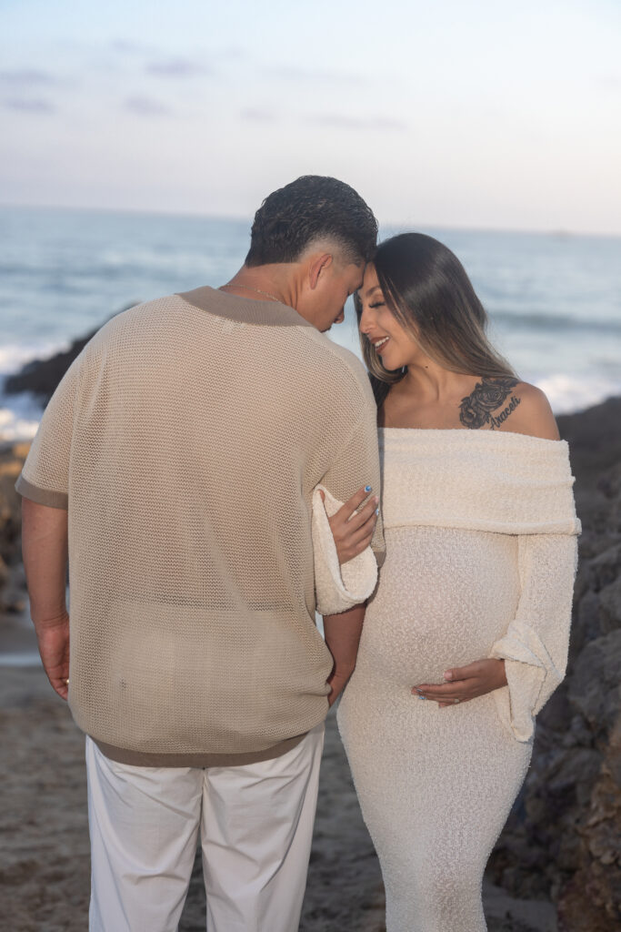 Beach maternity photoshoot California”
“Pregnant mom at California beach maternity session”
“Lasting Memories by Larissa maternity photographer California