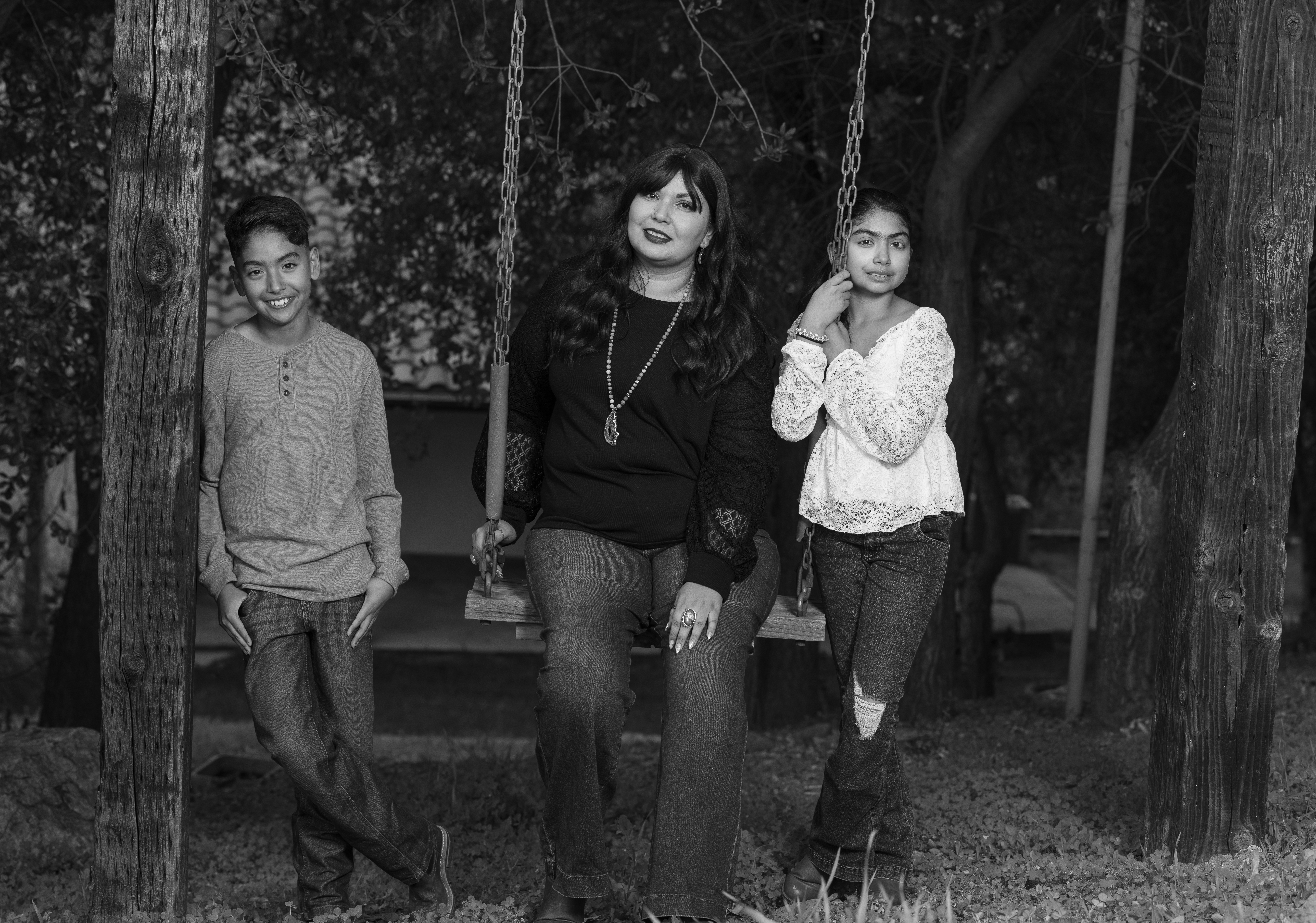 Family photographer in Hemet CA, Family photos worth the investment, riverside ca photographer, photographer, California photographer, lasting memories by Larissa